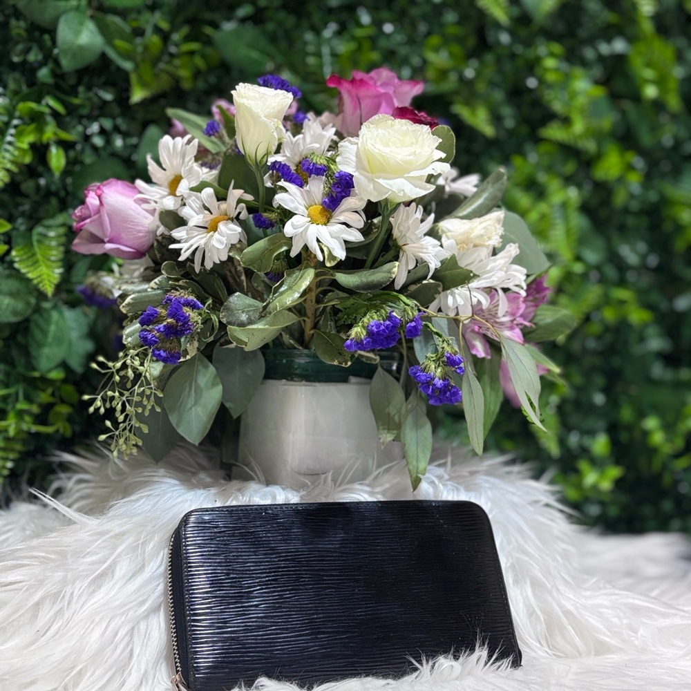 Louis Vuitton Epi Leather Zippy Long Wallet